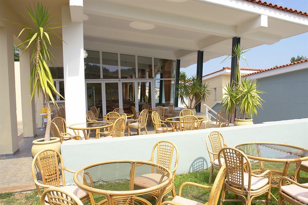 Alkion Hotel Kriopigi Exterior photo
